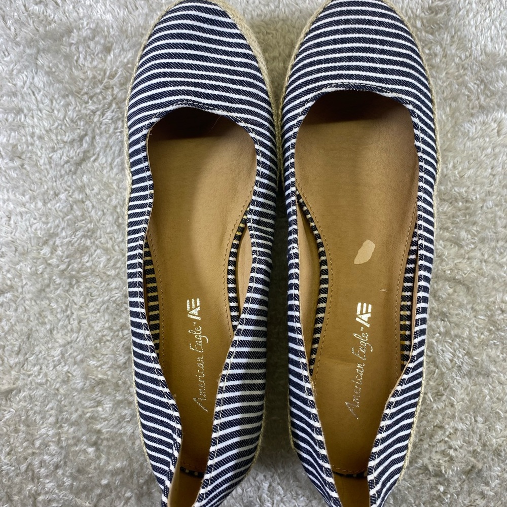 New American Eagle Outfitters Women's Espadrilles - Navy and White Stripes